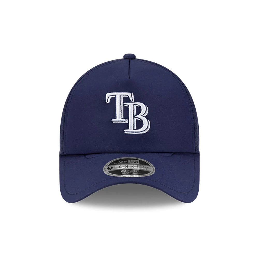 Tampa Bay Rays MLB Batting Practice 2026 Navy New Era 9FORTY Apex Adjustable Cap, front view showing the white raised-embroidered TB logo on the structured navy crown and a 9FORTY size sticker on the curved visor.