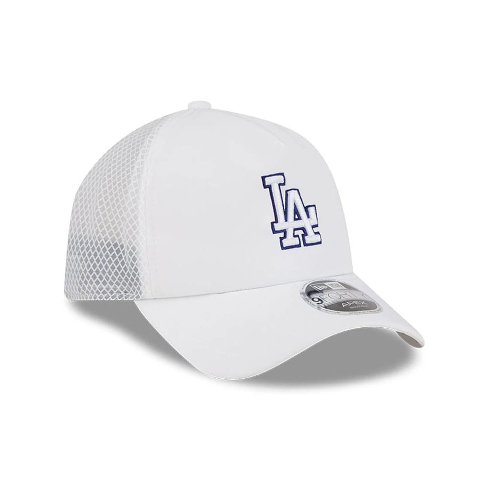 LA Dodgers MLB Batting Practice 2026 White New Era 9FORTY Apex Adjustable Cap, three-quarter view showing the navy blue raised LA logo on the front panel, with a white curved visor and a 9FORTY size sticker.