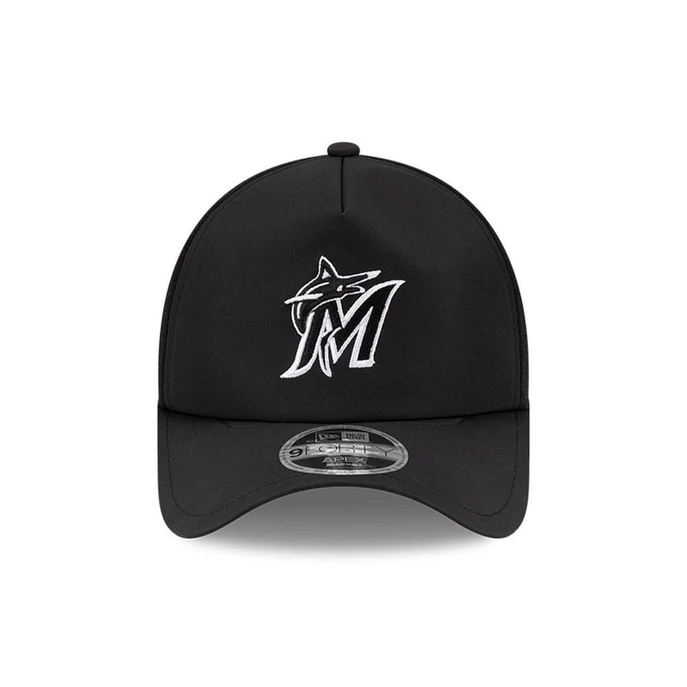 Pictured is this MLB Batting Practice 2026 Miami Marlins 9FORTY Apex cap in black. 2
