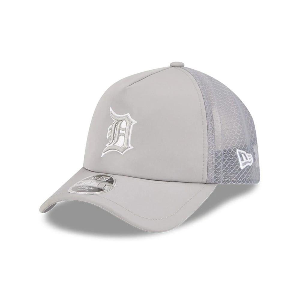 Detroit Tigers MLB Batting Practice 2026 Grey New Era 9FORTY Apex Adjustable Cap, three-quarter view showing the raised white embroidered Detroit D logo on the front panel, grey mesh side panels, and the 9FORTY size sticker on the curved visor.