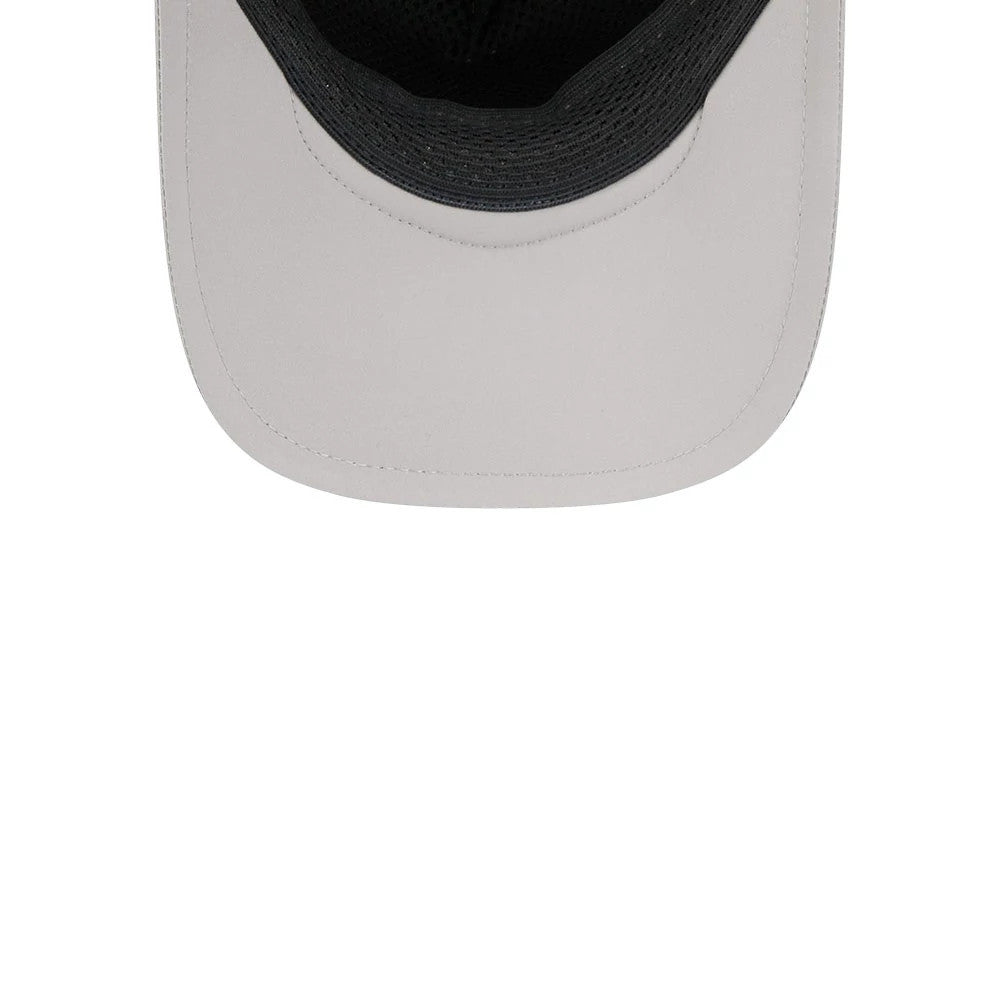 Pictured is this MLB Batting Practice 2026 New York Yankees 9FORTY Apex cap in grey. 7