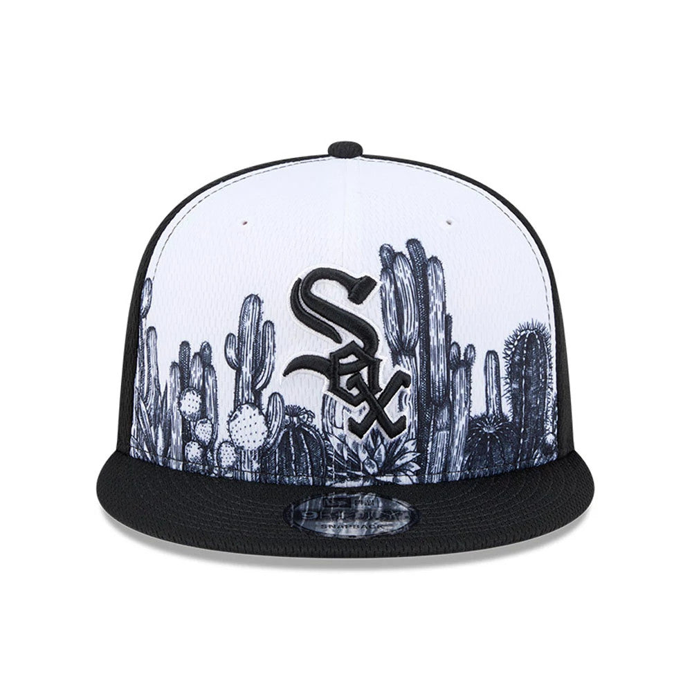 Chicago White Sox MLB Grow Black New Era 9FIFTY Snapback Adjustable Cap, front view showing raised black Sox logo embroidered on a white front panel with black and white cactus graphics, and a black flat visor with a 9FIFTY size sticker.