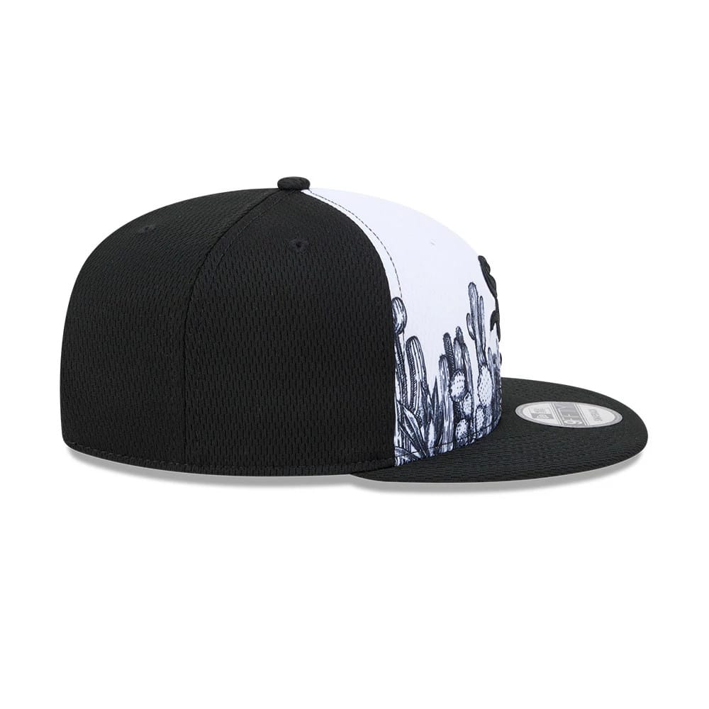 Chicago White Sox MLB Grow Black New Era 9FIFTY Snapback Adjustable Cap, side view with a black embroidered team logo on the white front panel, black and white illustrated plant design, and a flat black visor with a 9FIFTY size sticker.