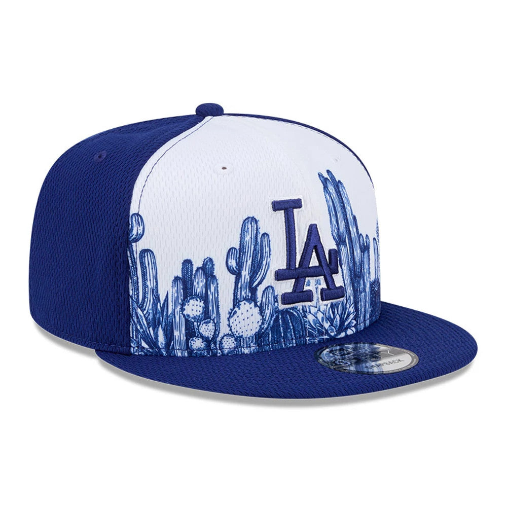 Pictured is this MLB Grow LA Dodgers 9FIFTY Snapback cap in dark blue. 4