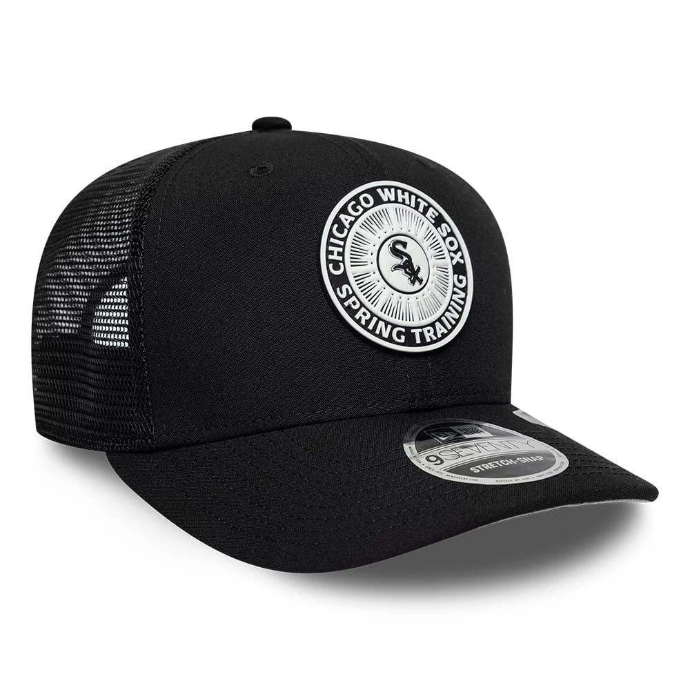 Chicago White Sox MLB Circles Black New Era 9SEVENTY Stretch Snap Adjustable Cap, front view showing a black and white embroidered circle logo with Spring Training text, a curved black visor and a 9SEVENTY size sticker.
