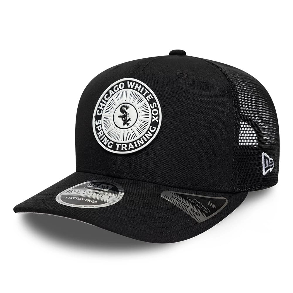 Chicago White Sox MLB Circles Black New Era 9SEVENTY Stretch Snap Adjustable Cap, three-quarter view with a black and white circular front logo, black mesh panels, and a 9SEVENTY size sticker on the curved visor.