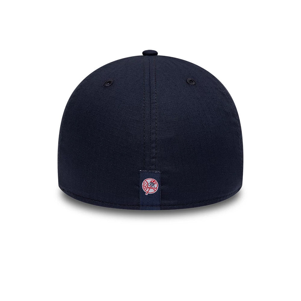 Pictured is this MLB Ripstop New York Yankees 39THIRTY Stretch Fit cap in navy. 7