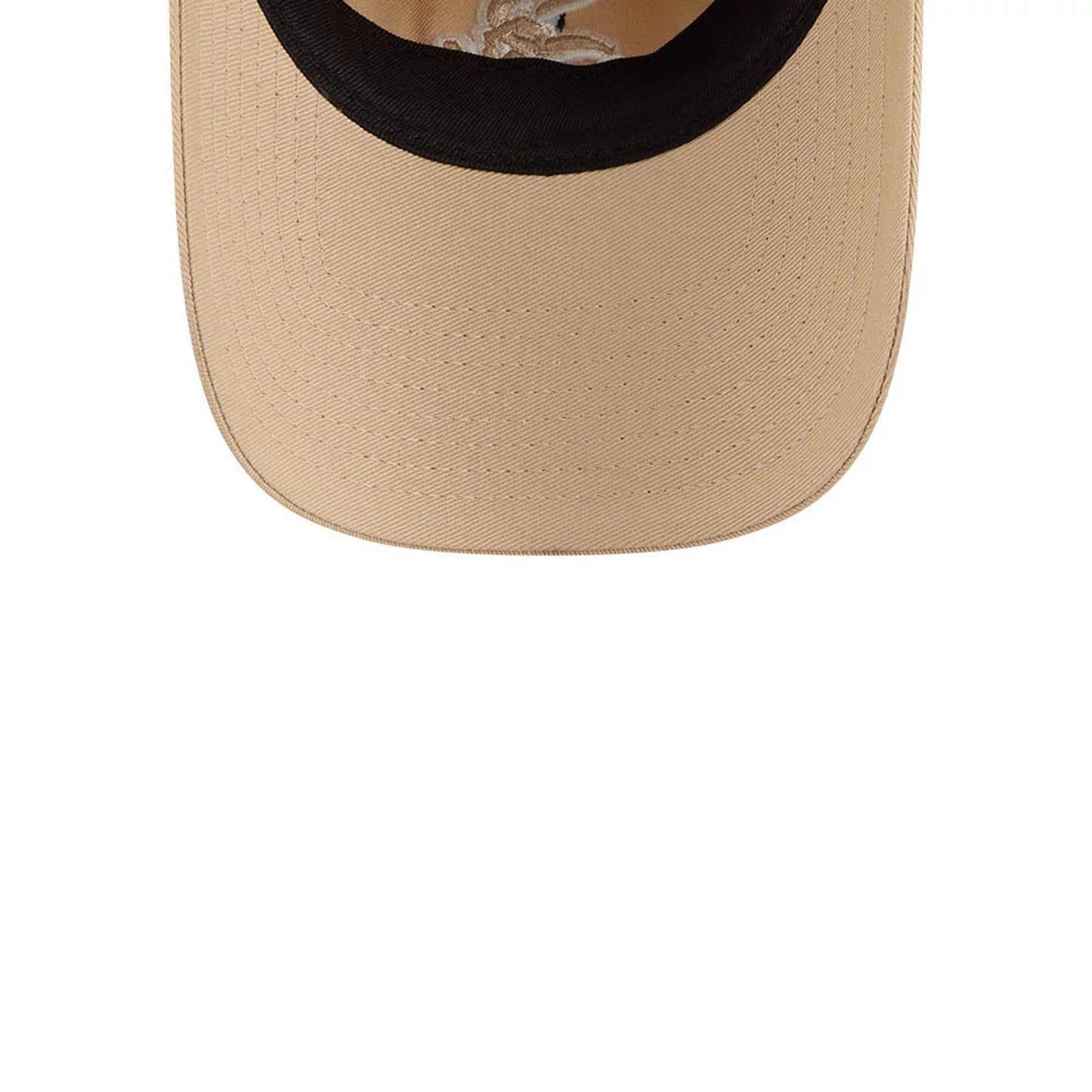 Pictured is this MLB Colours Chicago White Sox 9TWENTY cap in light beige. 7