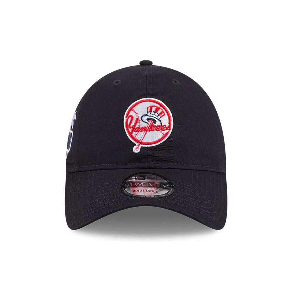New York Yankees MLB Colours Navy New Era 9TWENTY Adjustable Cap, front view with a red and white embroidered Yankees logo on the front panel, pre-curved visor and a clear 9TWENTY size sticker on the navy fabric.