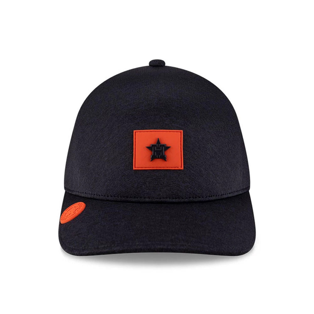 Houston Astros MLB Clubhouse Navy New Era 39THIRTY Infinity Stretch Fit Cap, front view showing the black star logo on an orange patch centred on the structured navy crown, with an orange 39THIRTY size sticker on the visor.