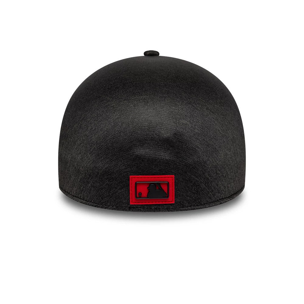Pictured is this MLB Clubhouse Cincinnati Black 39THIRTY Infinity Stretch Fit cap in red. 4