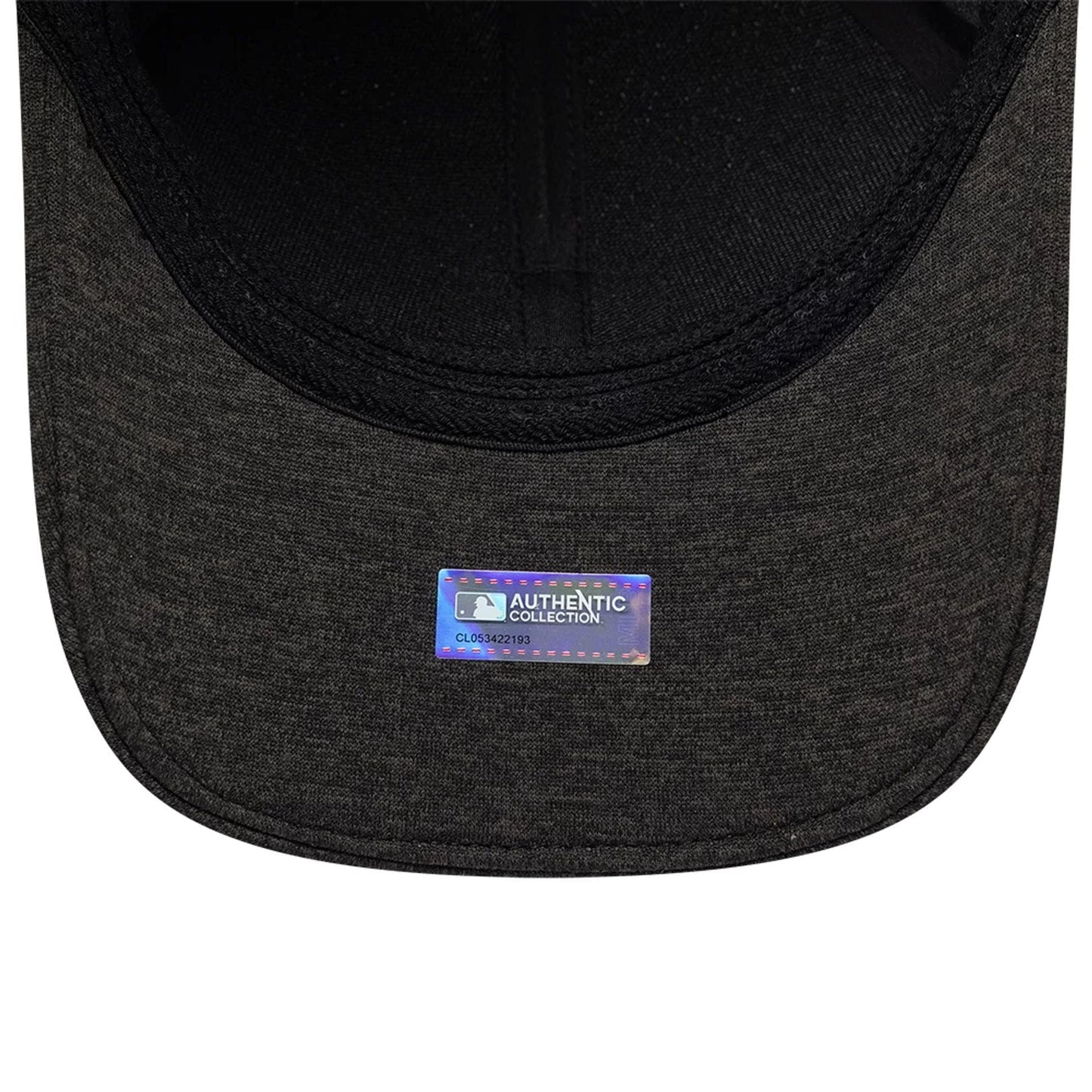 Baltimore Orioles MLB Clubhouse Black New Era 39THIRTY Infinity Stretch Fit Cap, inside view showing a holographic MLB Authentic Collection sticker centred on the black undervisor and black sweatband surrounding the headband area.