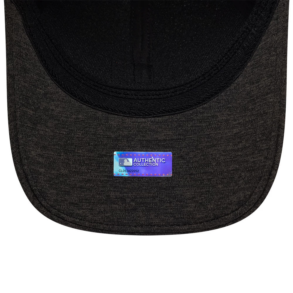 Pictured is this MLB Clubhouse San Francisco Giants 39THIRTY Infinity Stretch Fit cap in black. 7
