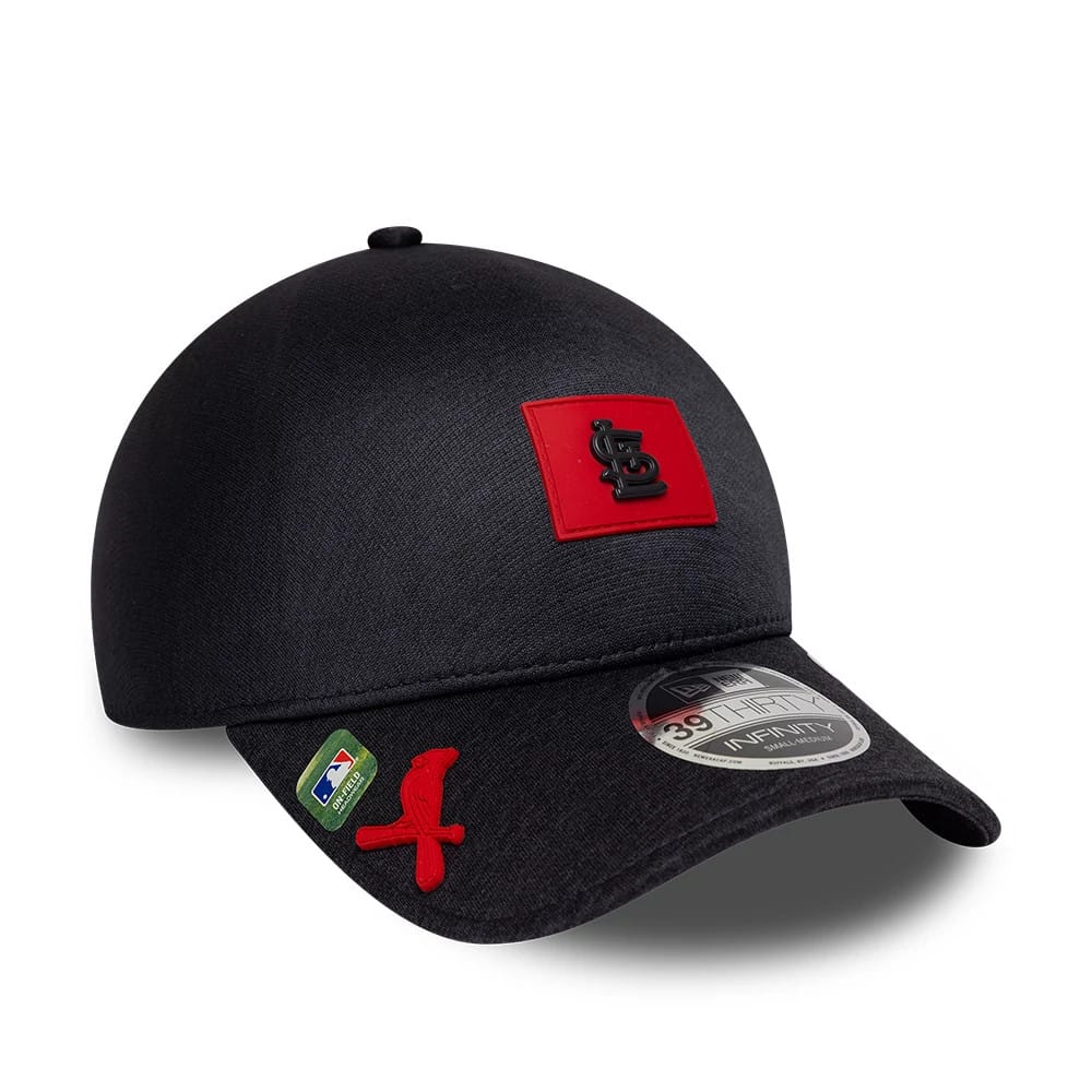 Pictured is this MLB Clubhouse St. Louis Cardinals 39THIRTY Infinity Stretch Fit cap in black. 1