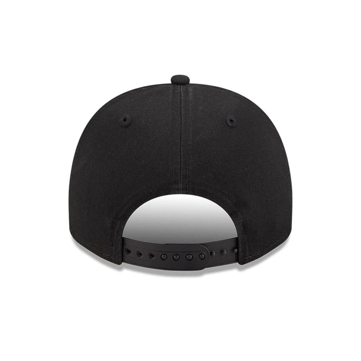 Pictured is this NHL Historic LA Kings 9FIFTY A-Frame Snapback cap in black. 7