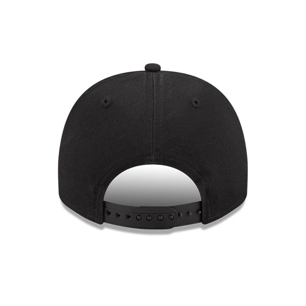 Pictured is this NHL Historic LA Kings 9FIFTY A-Frame Snapback cap in black. 7