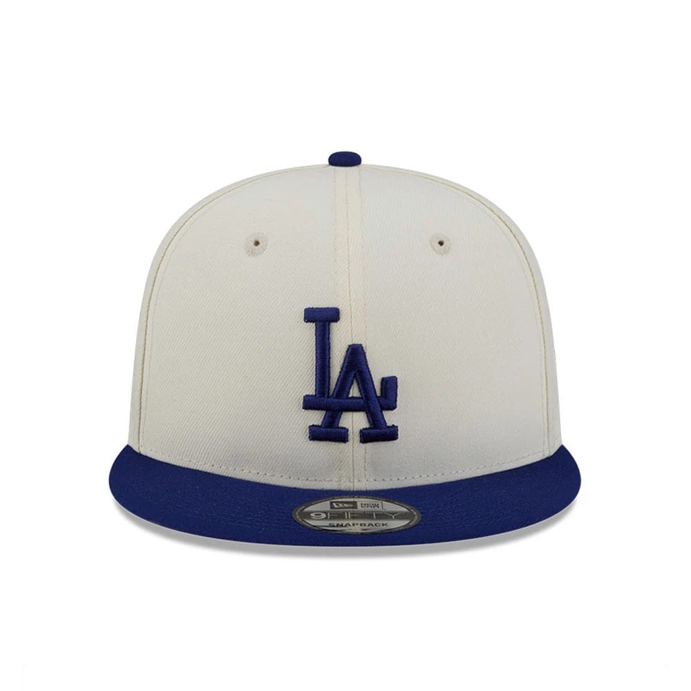 LA Dodgers MLB Localized White New Era 9FIFTY Snapback Adjustable Cap, front view showing the blue embroidered LA logo on the white front panel, with a blue flat visor and 9FIFTY size sticker.