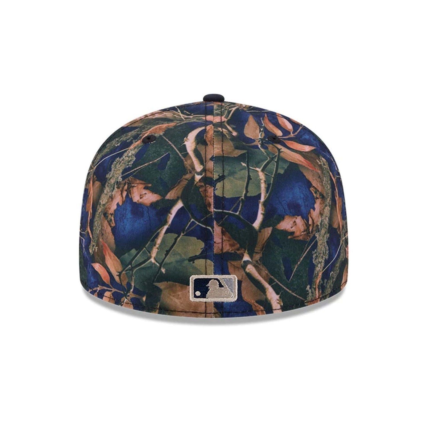 Pictured is this MLB Leaves New York Yankees 59FIFTY Fitted cap in navy. 7