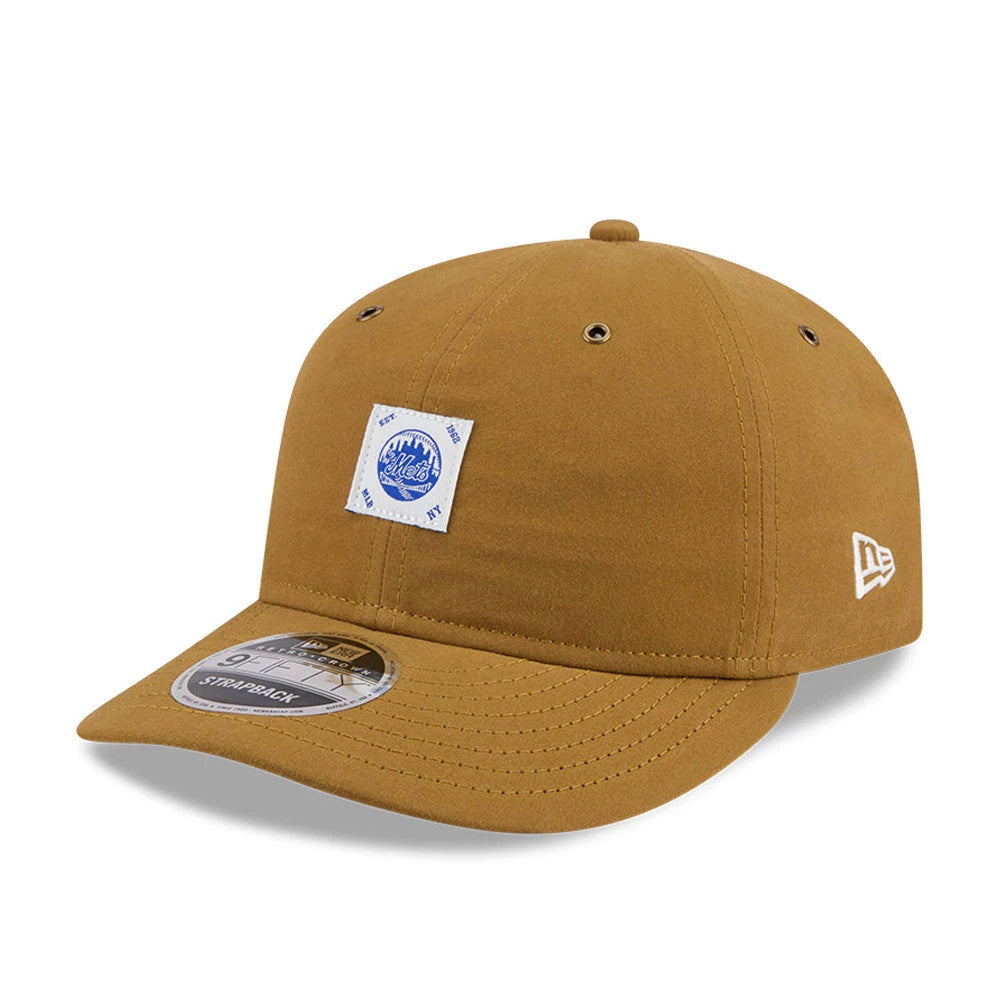 Pictured is this MLB Brushed New York Mets Retro Crown 9FIFTY cap in Dark Beige. 1