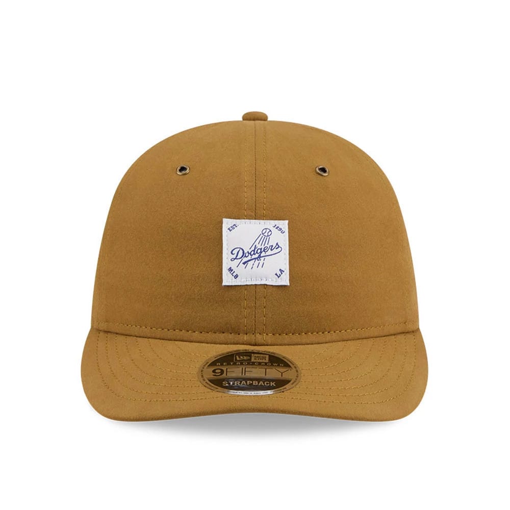 LA Dodgers MLB Brushed Dark Beige Retro Crown New Era 9FIFTY Adjustable Cap, front view showing a white embroidered Dodgers patch centred on the unstructured crown, brown visor with a gold 9FIFTY size sticker.