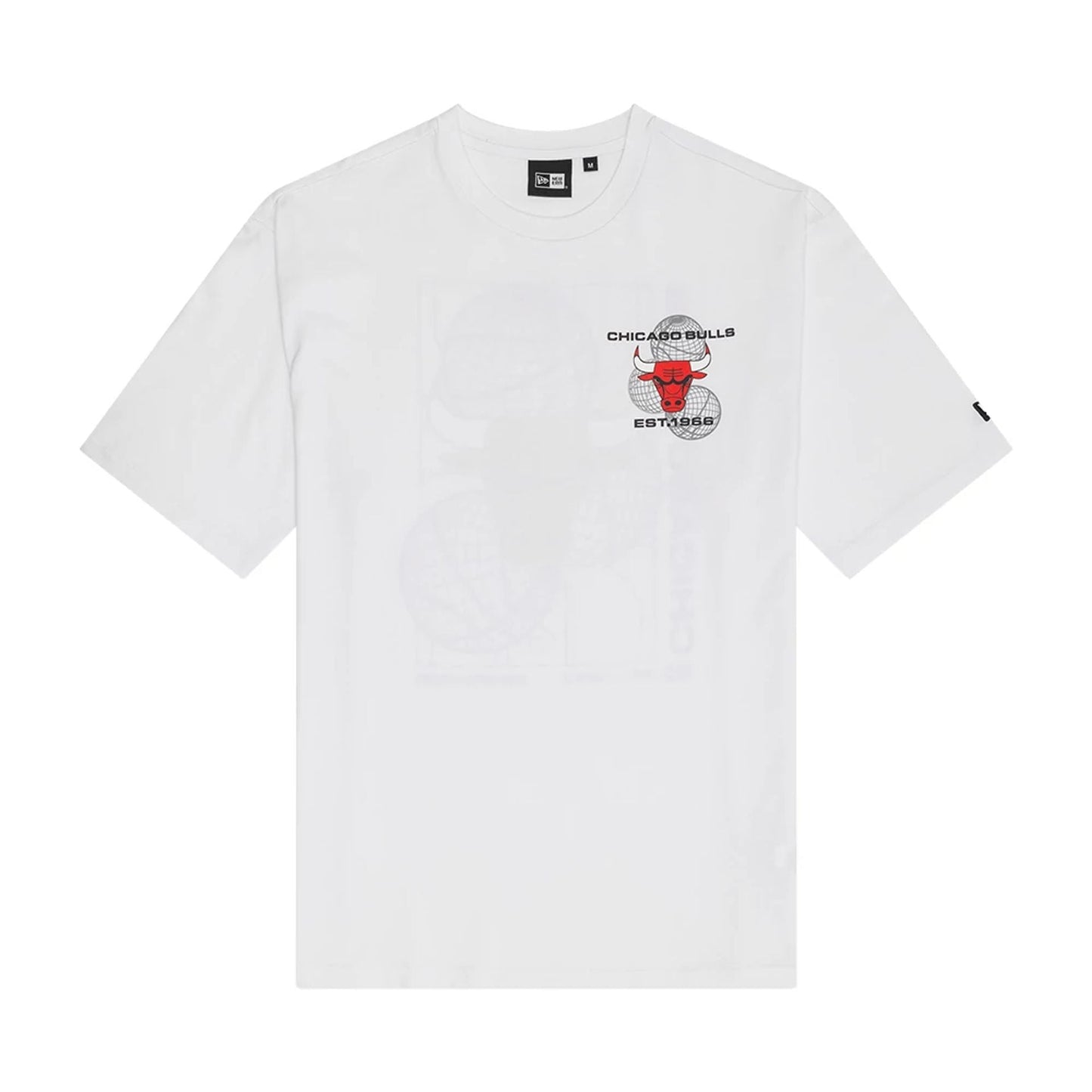 The Male model is wearing Chicago Bulls NBA Basketball Graphic White Oversized T-Shirt 2