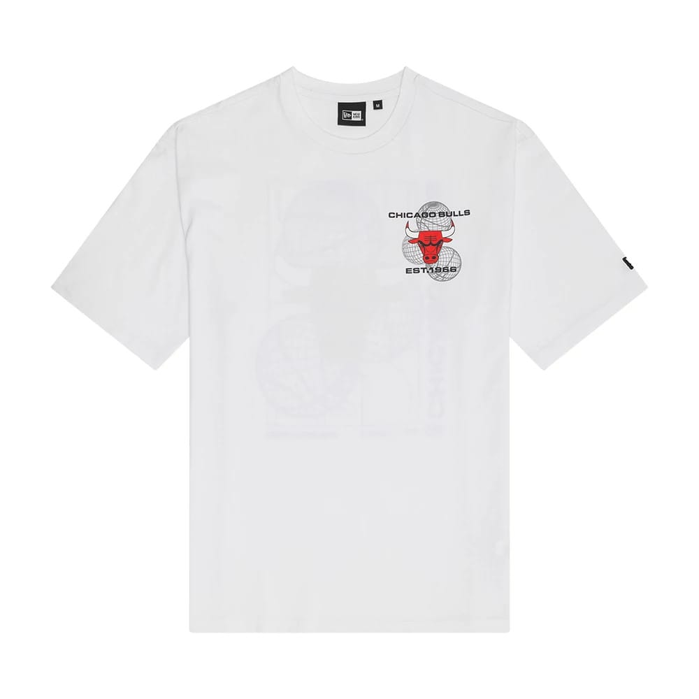 The Male model is wearing Chicago Bulls NBA Basketball Graphic White Oversized T-Shirt 2