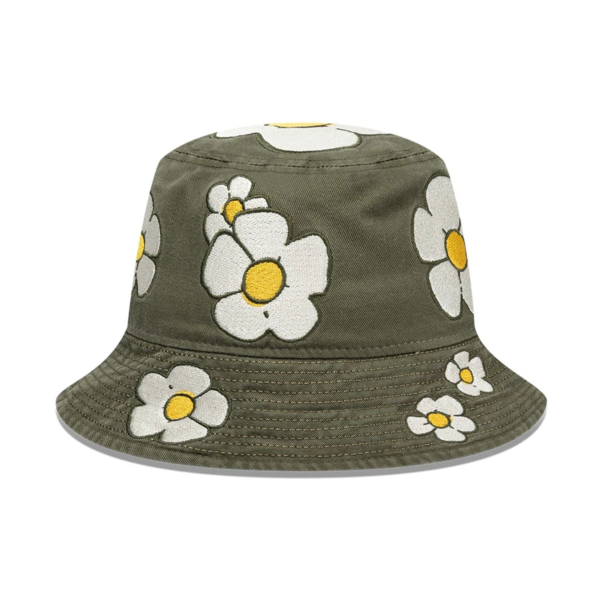 This is a New Era x Rodrigo Roji Flowers Green Bucket Hat 2
