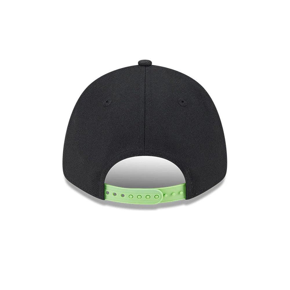 Chicago Bulls NBA Neon Black New Era 9FORTY Adjustable Cap, rear view showing the structured black crown and neon green adjustable strap closure, with the cap’s curved visor not from this angle.