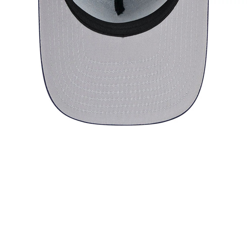 Pictured is this NHL Evergreen Toronto Maple Leafs 9FIFTY A-Frame Snapback cap in navy. 2