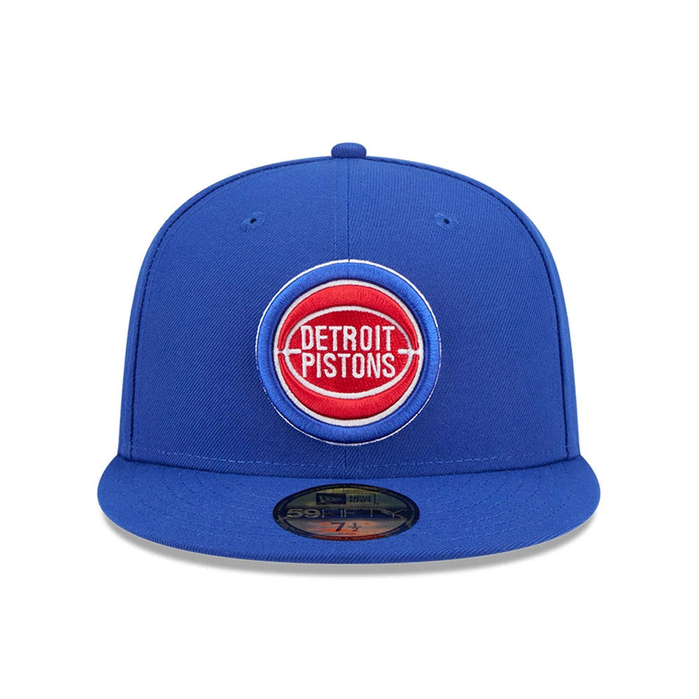 Detroit Pistons NBA Hardwood Classic Blue New Era 59FIFTY Fitted Cap, front view showing the red and white embroidered Detroit Pistons logo on the structured blue crown with a flat visor and gold 59FIFTY size sticker.