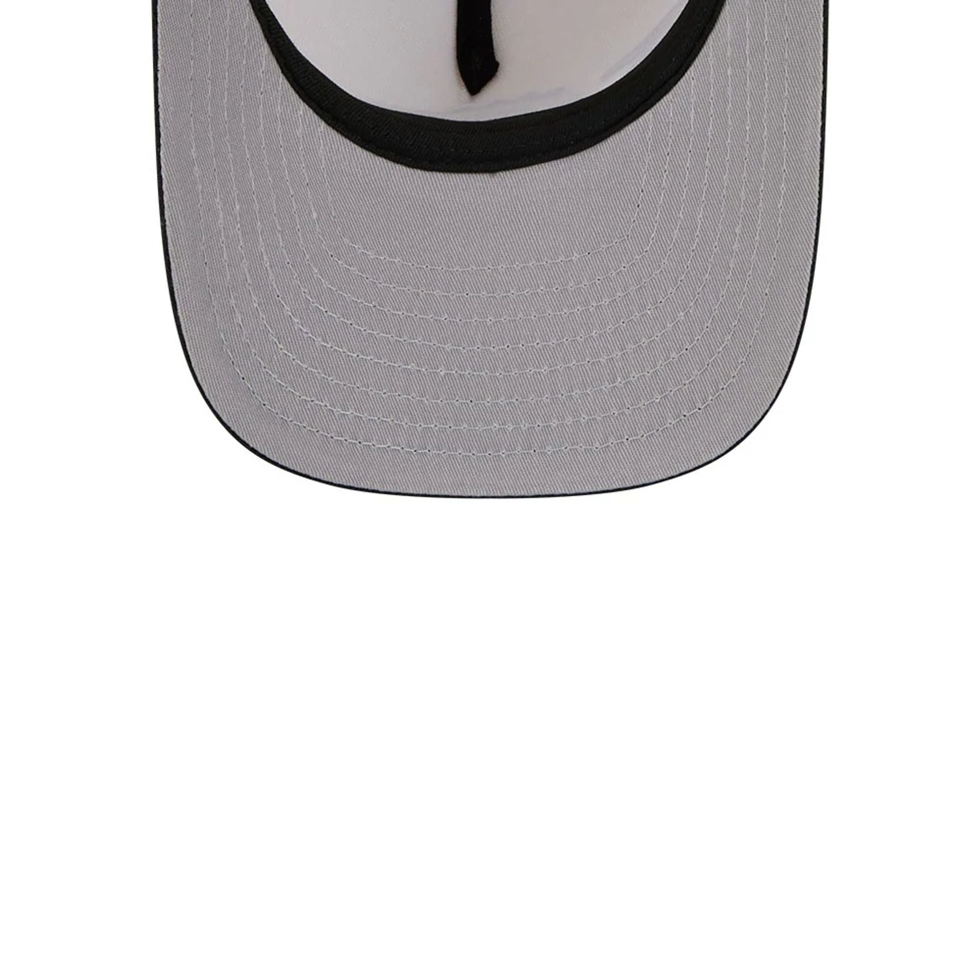 Pictured is this NBA Hardwood Classic Toronto Raptors 9FIFTY A-Frame Snapback cap in Black 2