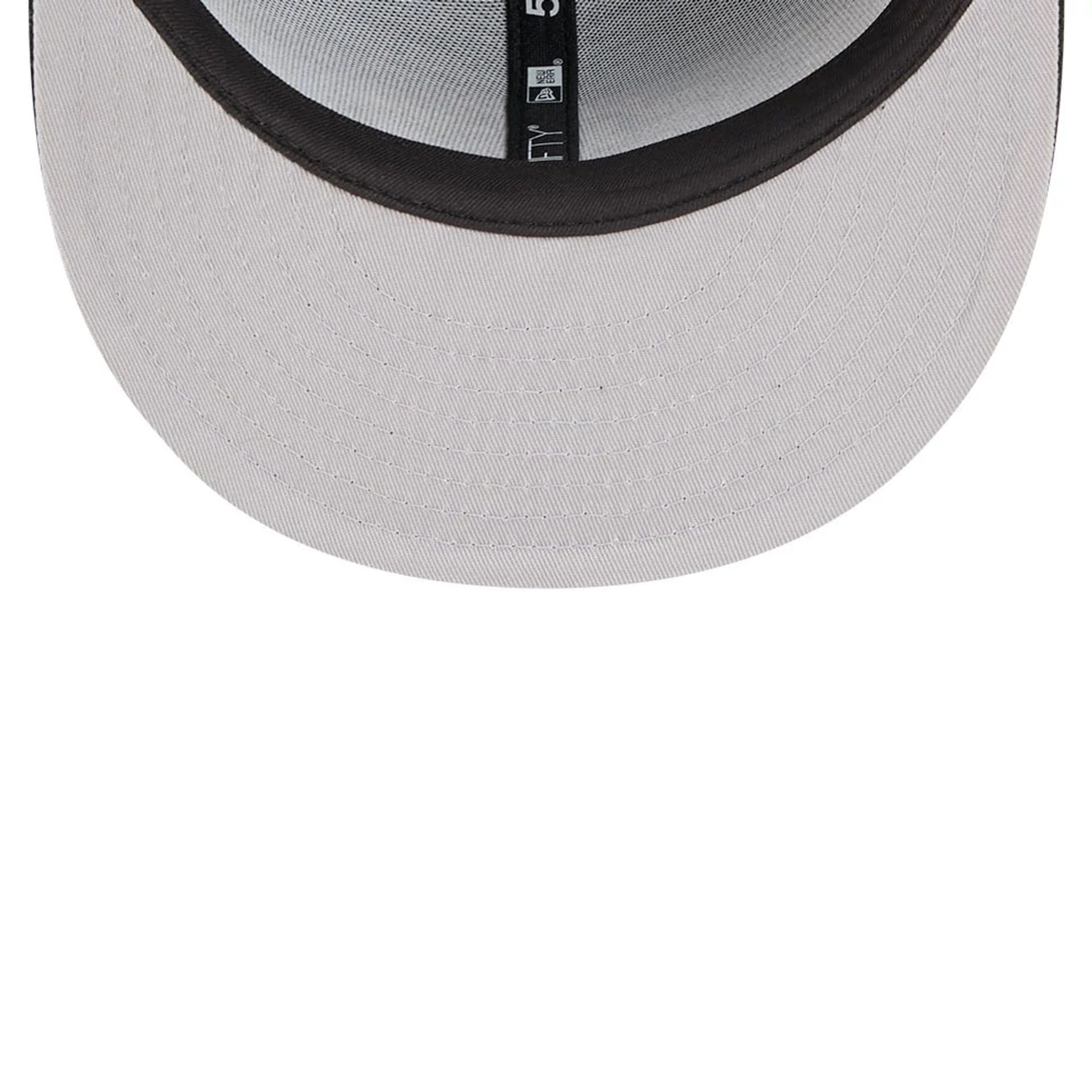 Pictured is this NBA Classic Philadelphia 76ers 59FIFTY Fitted cap in black. 2