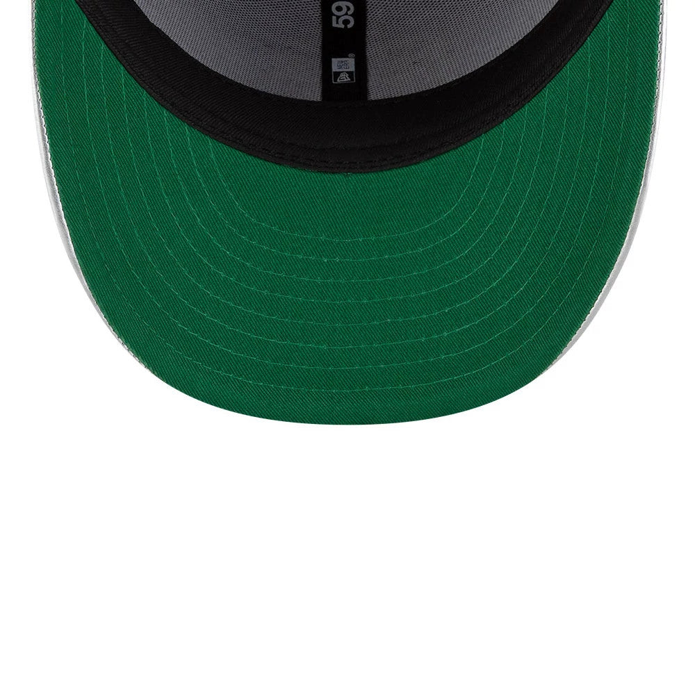 Pictured is this Shredder Teenage Mutant Ninja Turtles 59FIFTY Fitted cap in purple. 2