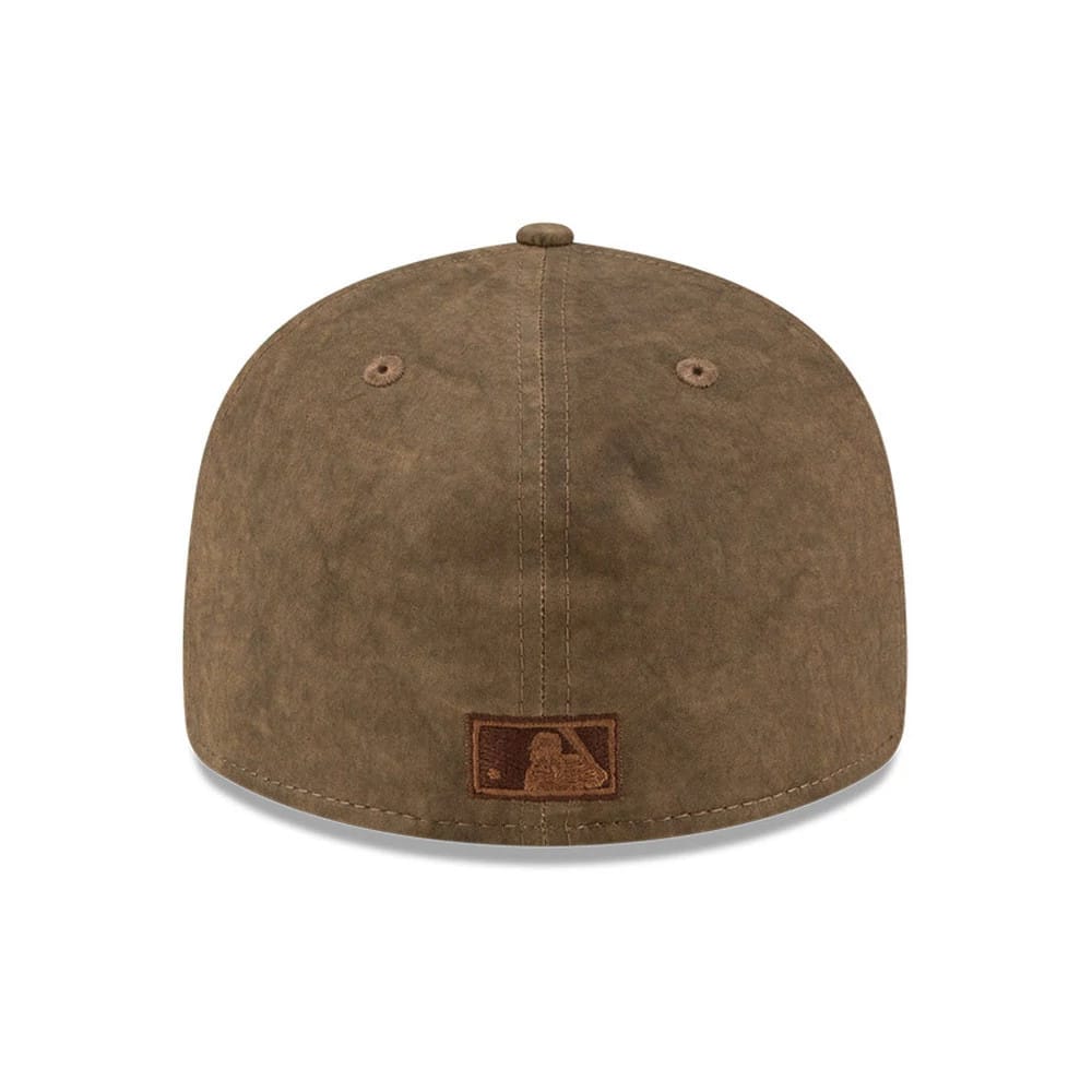 Athletics MLB Open Brown Retro Crown New Era 59FIFTY Fitted Cap, rear view showing the brown embroidered MLB Batterman logo at the centre back of the brown crown with matching brown eyelets and top button.