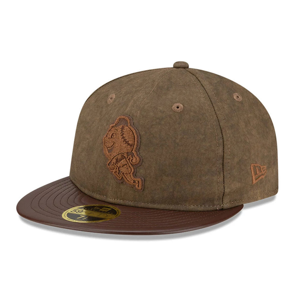 New York Mets MLB Open Brown Retro Crown New Era 59FIFTY Fitted Cap, three-quarter view showing the brown embroidered Mets logo on the front panel, brown visor, and matching New Era flag logo on the left side.