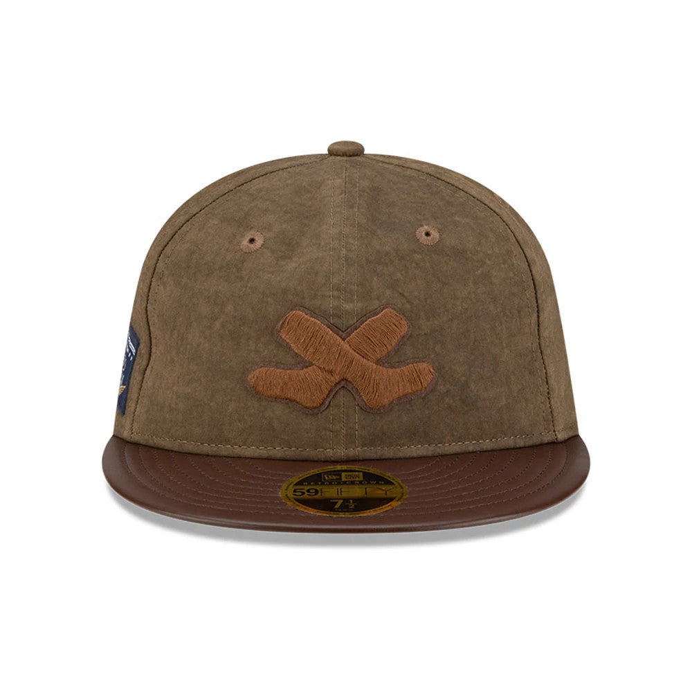 Chicago White Sox MLB Open Brown Retro Crown New Era 59FIFTY Fitted Cap, front view showing a raised brown embroidered X logo on the front panel, brown visor, and gold 59FIFTY size sticker.