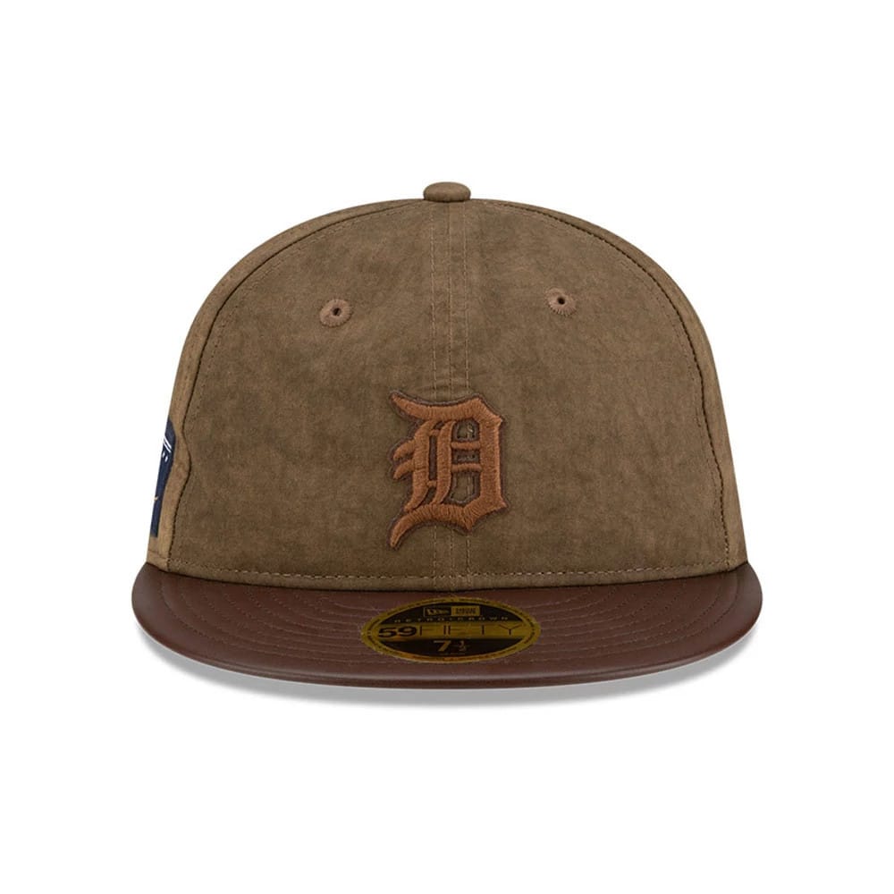Detroit Tigers MLB Open Brown Retro Crown New Era 59FIFTY Fitted Cap, front view showing a brown embroidered team logo on the front panel, with a brown flat visor and a gold 59FIFTY size sticker underneath.