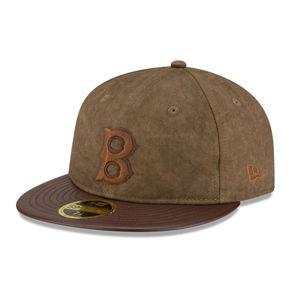 Pictured is this MLB Utility Linen Boston Red Sox Retro Crown 59FIFTY Fitted cap in open brown. 4