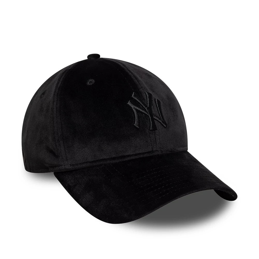 New York Yankees MLB Velour Black New Era 9TWENTY Bow Back Adjustable Cap, front view showing a black raised embroidered NY logo on the front panel with a velvety texture and a curved black visor.