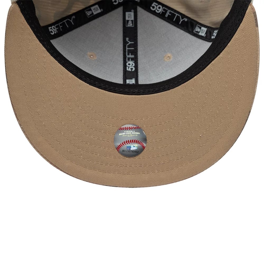 Pictured is this MLB Cord LA Dodgers Downflap 59FIFTY Fitted cap in light beige. 2