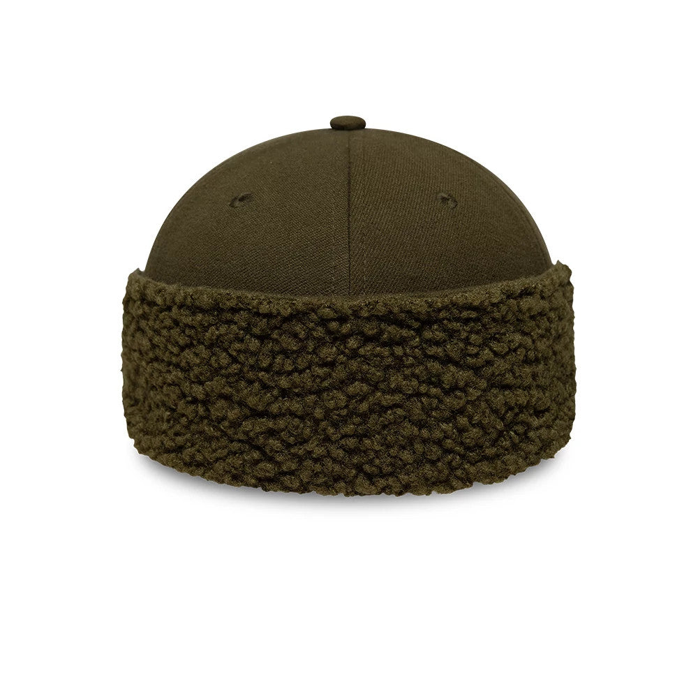 Pictured in this New Era Green 39THIRTY Downflap Stretch Fit Cap 2