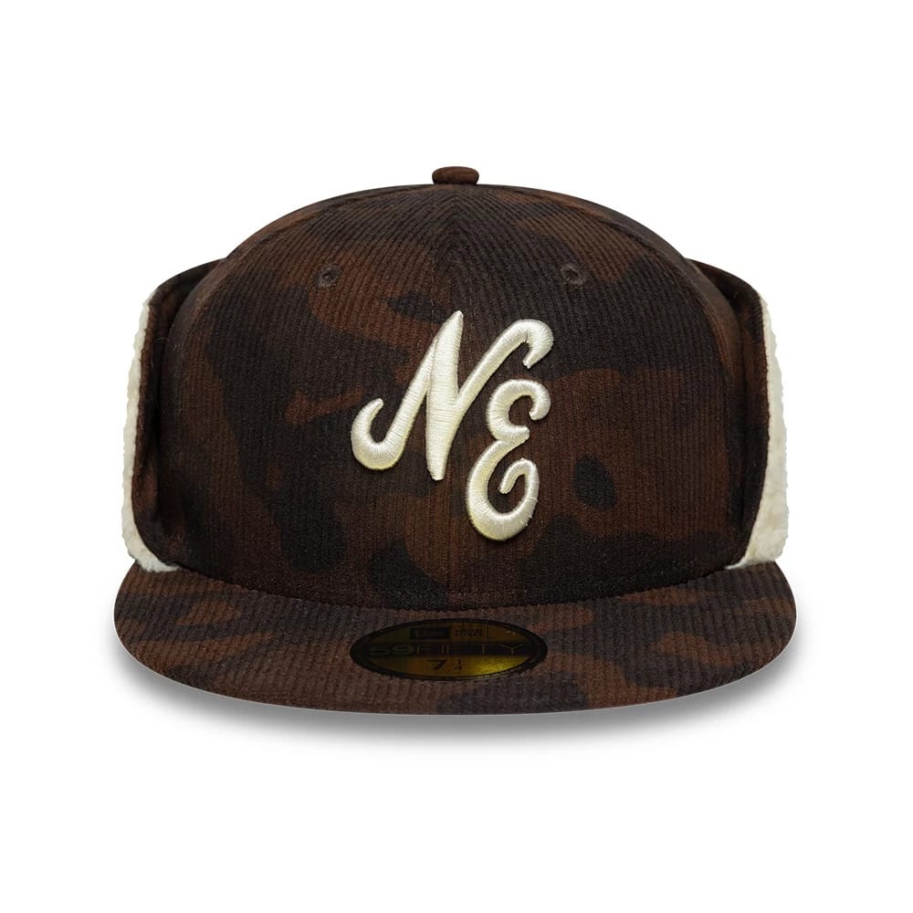 Pictured is this New Era Cord Downflap 59FIFTY Fitted cap in dark brown. 3