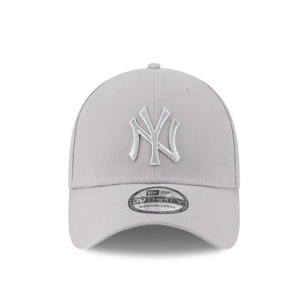 Pictured is this MLB Metallic New York Yankees 39THIRTY Stretch Fit cap in grey. 2