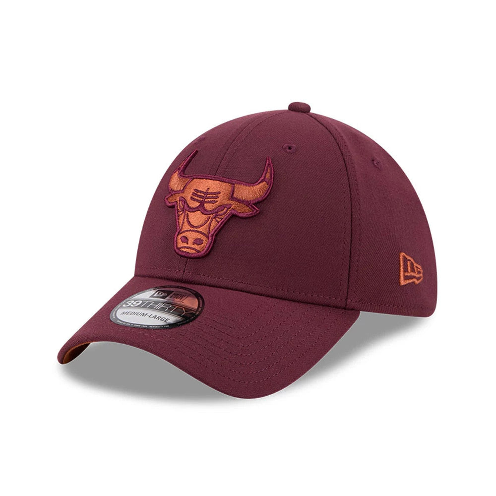 Pictured is this NBA Frosted Rust Chicago Bulls 39THIRTY Stretch Fit cap in dark red. 1