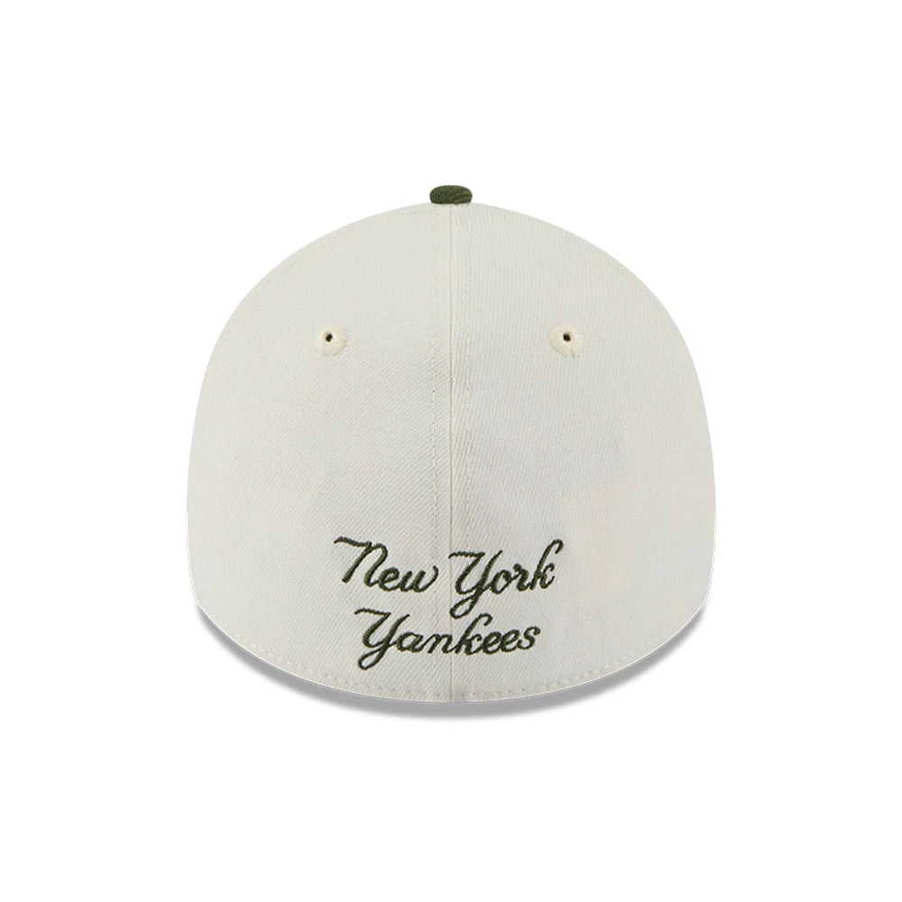 New York Yankees MLB Chrome Cream New Era 39THIRTY A-Frame Stretch Fit Cap, rear view showing the dark green embroidered New York Yankees lettering across the cream back panels, with a matching top button and eyelets.