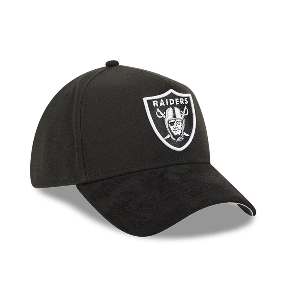 Pictured is this NFL Suede Las Vegas Raiders 39THIRTY A-Frame Stretch Fit cap in Black. 4