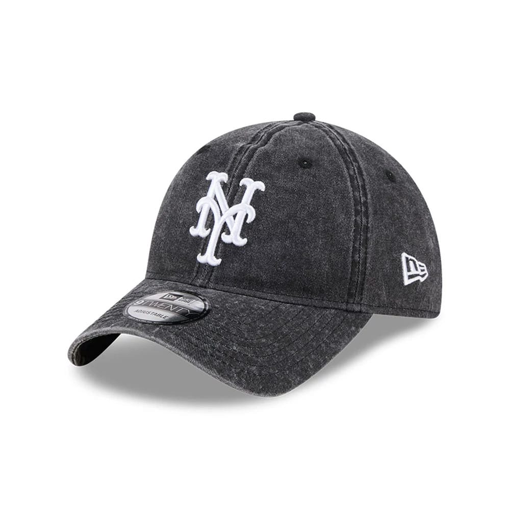 New York Mets MLB Overwash Black New Era 9TWENTY Adjustable Cap, three-quarter view showing the white embroidered Mets logo on the front panel, curved visor with 9TWENTY size sticker, and New Era flag logo on the left side.