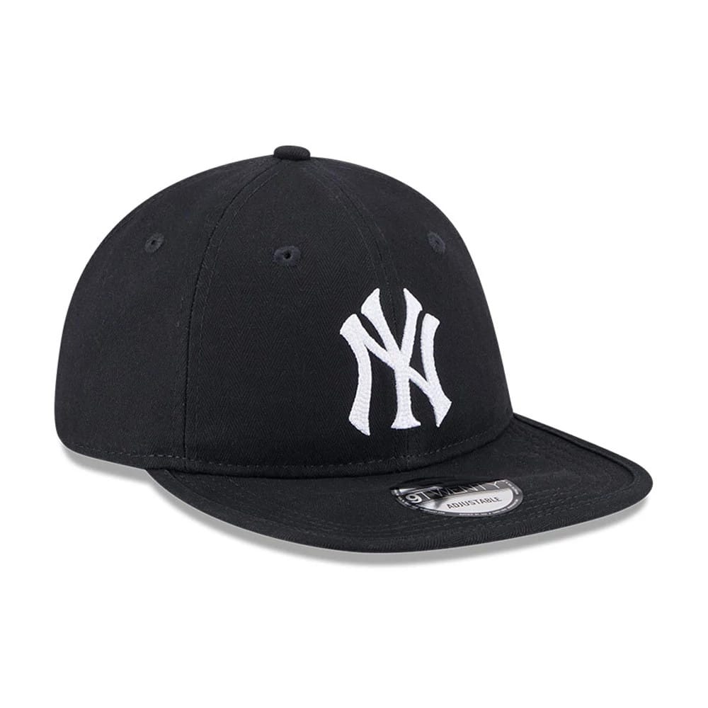 Pictured is this MLB Herringbone New York Yankees 9TWENTY cap in navy. 3