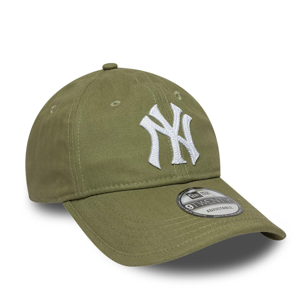 Pictured is this MLB Herringbone New York Yankees 9TWENTY cap in green. 2