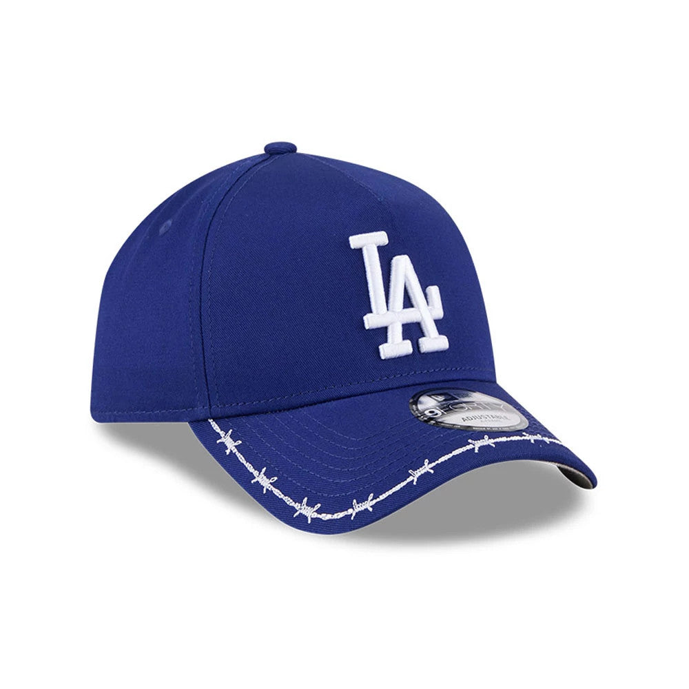 Pictured is this MLB Barb Visor LA Dodgers 9FORTY A-Frame cap in Dark blue. 4